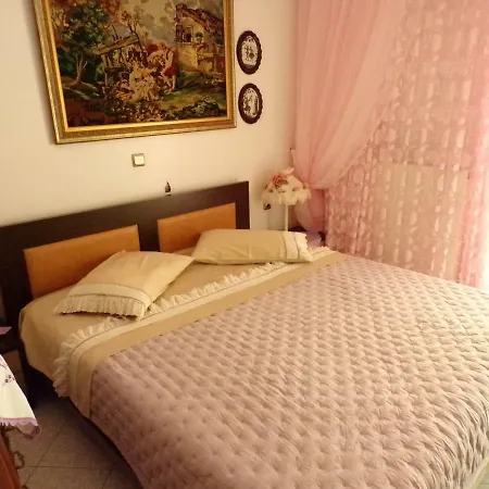 Reinas Apartmán PalaiónTsiflíkion